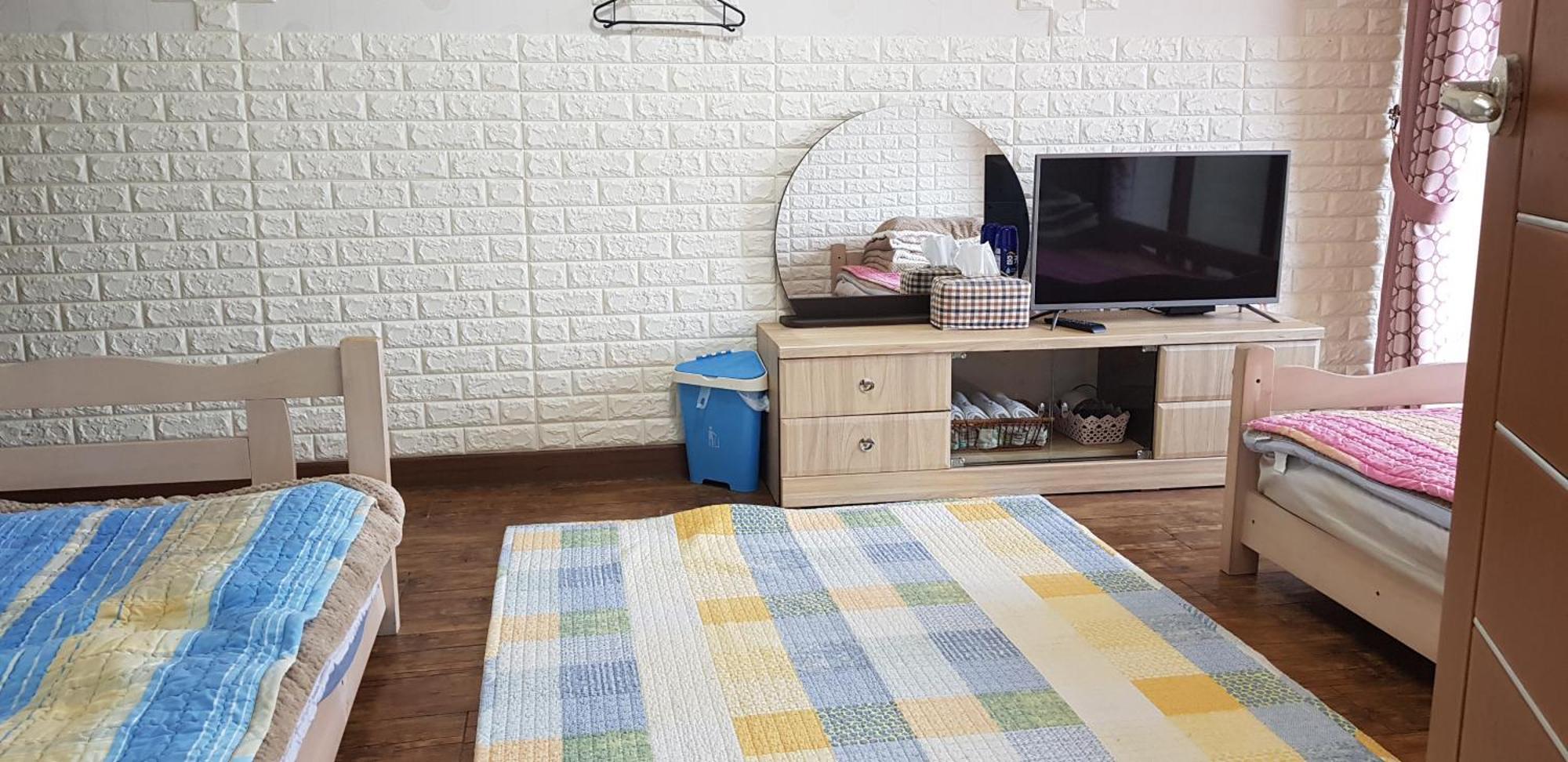 Jun House Vandrarhem Jeju Exteriör bild